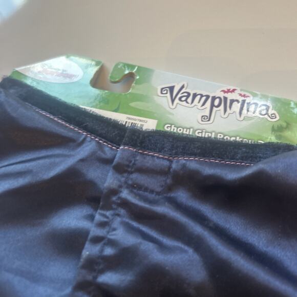 Vampirina 78050 Boo-Tiful Dress - Picture 10 of 13